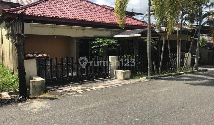 Rumah nyaman di Jalan sekolah luas Tanah 300 m2 2