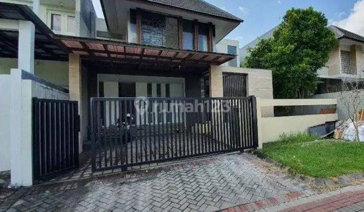 Dijual Rumah 2 Lantai Minimalis Graha Family  1