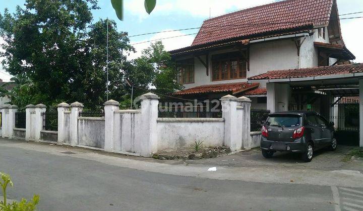 Rumah Kos Strategis Selatan Mandala Krida 1