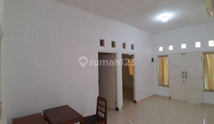 Rumah Bagus Semi Furnished SHM di Jajar, Solo 2