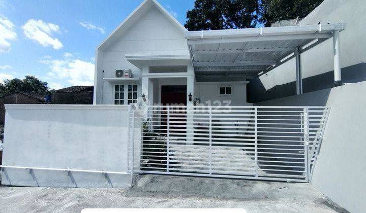 Rumah Baru Semi Furnished SHM di Sraten, Sukoharjo 1