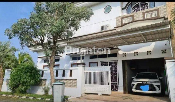 RUMAH HOEK 2 LANTAI  SIAP HUNI ONE GATE SYSTEM KOMPLEK ELITE 1