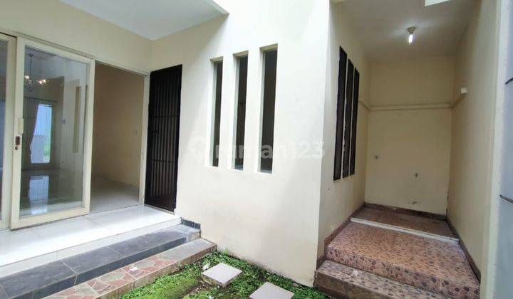 Rumah Modern Minimalis 4 Kamar Batununggal Indah 1