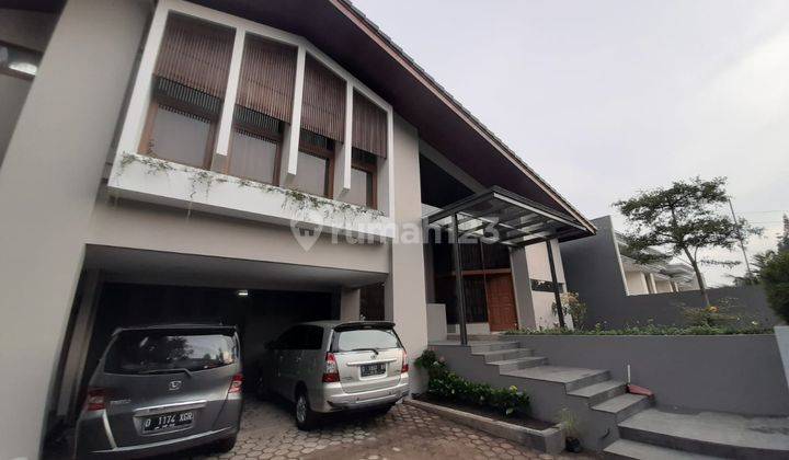 Rumah Lux di Budi Asih Sayap Setiabudi Bandung utara Kotamadya Bandung 1