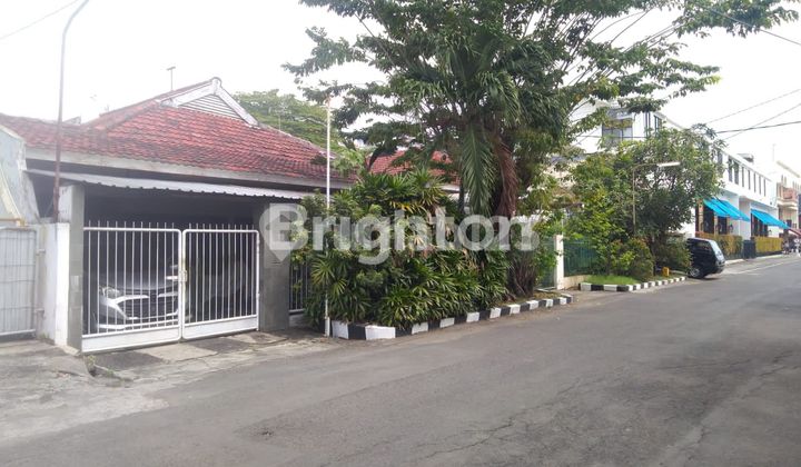 RUMAH 2 LT DI JL MANYAR KERTOARJO SURABAYA DEKAT BONCAFE MANYAR 2