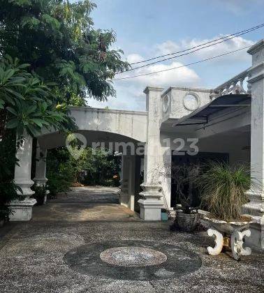 Rumah Luas Di Jalan Cempaka Putih Tengah Jakarta Pusat 1