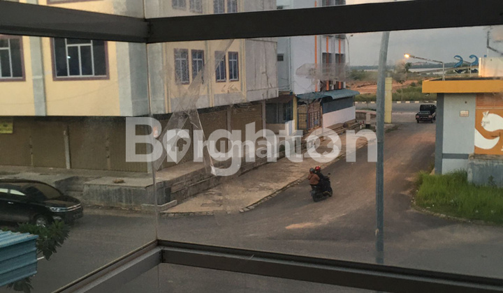 Dekat sekolah,Dekat pusat kuliner 2