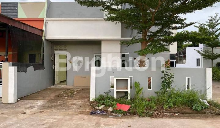 dekat pasar, dekat terminal ferry sekupang