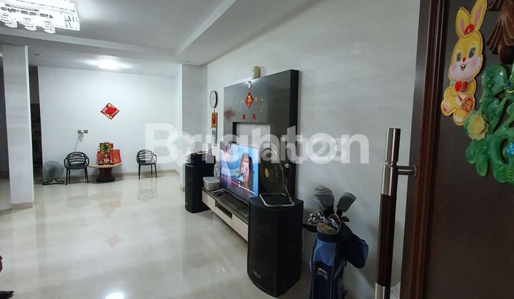 dekat sekolah, dekat shopping malI 2