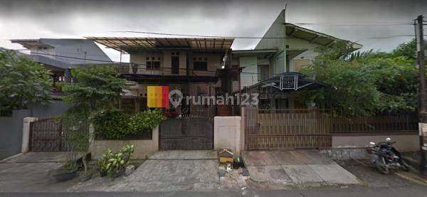 RUMAH USAHA STRATEGIS DI RAWAMANGUN JAKARTA TIMUR - LT.208 - SHM 1