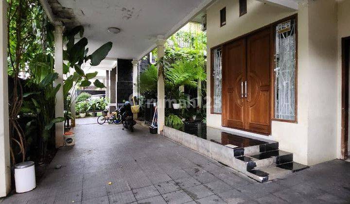 RUMAH MEWAH DI KOMPLEK BILLYMOON di PONDOK KELAPA JAKARTA TIMUR 2