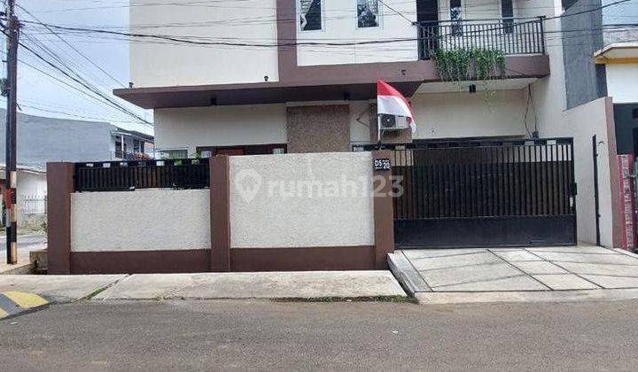 RUMAH MEWAH 3 LANTAI HOOK di Pondok Kelapa,Jakarta Timur 1