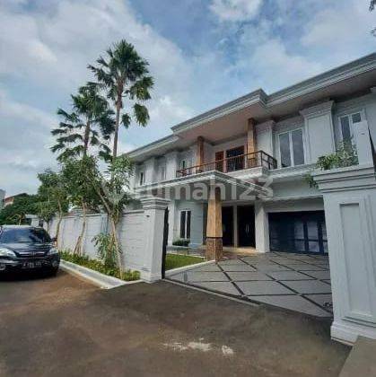 Rumah Baru Mewah Tropical Di Area Kemang Ampera Jakarta Selatan
