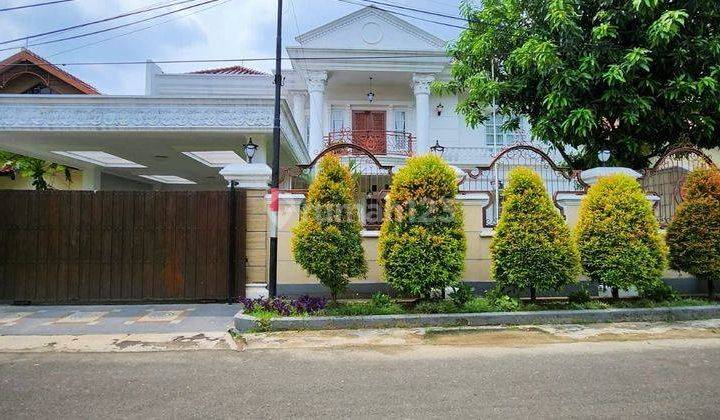 Rumah mewah di Komplek Waringin Permai,Jakarta Timur 1