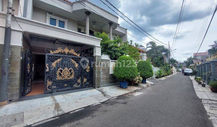 Rumah 2,5 Lantai furnished di Tebet Timur dalam,Jakarta Selatan 1