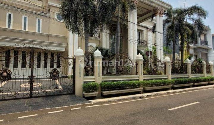 Rumah mewah full furnish di Duren Sawit,Jakarta Timur 1