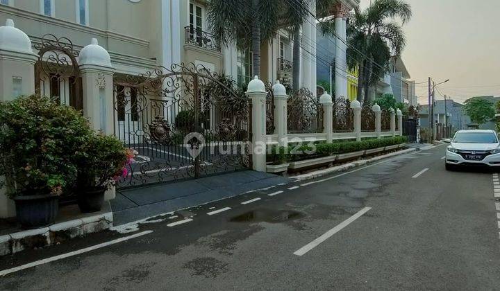 Rumah super mewah siap huni di Duren Sawit,Jakarta Timur 1