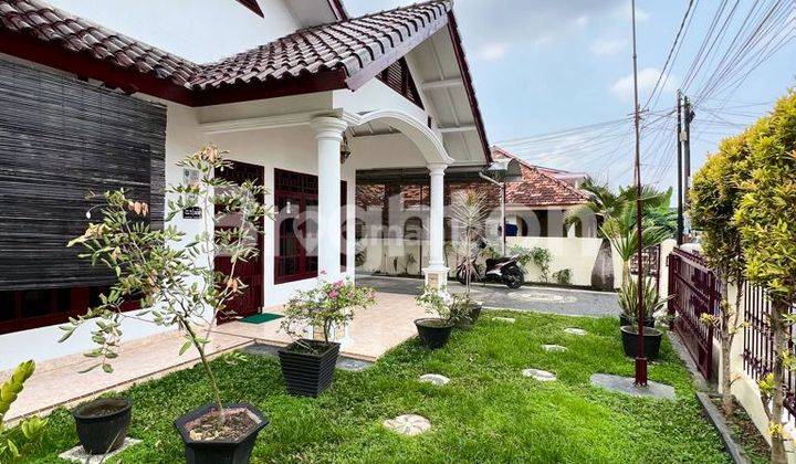 RUMAH CANTIK DAN BESAR FULL FURNISHED SIAP HUNI DI PUSAT KOTA 2