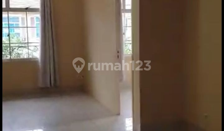 Townhouse Taman Paris 2 Lippo Karawaci Tangerang 2