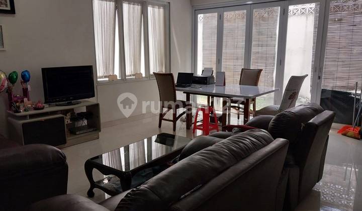 Rumah 2 Lantai Di Gading Serpong Tangerang S6666