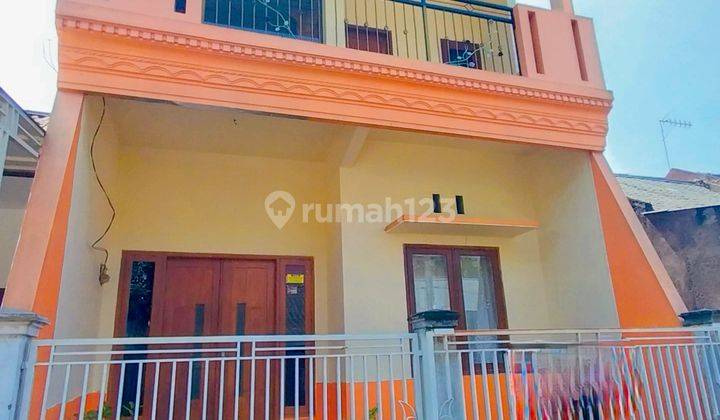 CEPAT RUMAH 2 LANTAI CANTIK & BAGUS SIAP HUNI MODERN HARGA TERJANGKAU 1