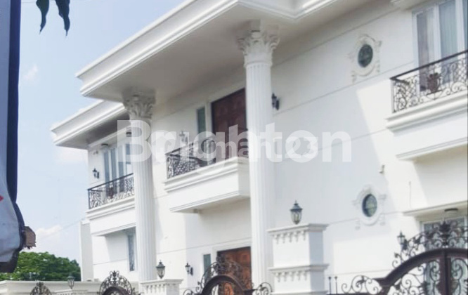 Rumah mewah lokasi ditengah kota harga Nego 1