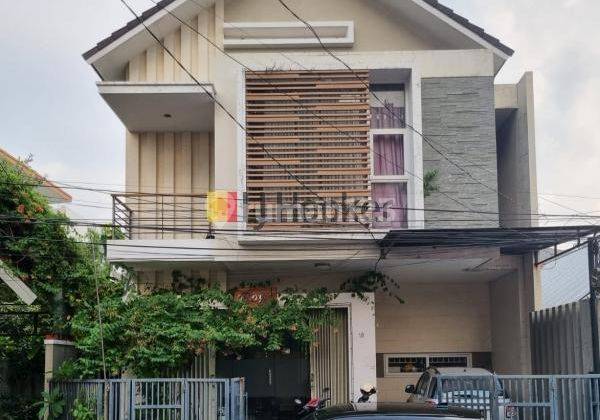 Rumah siap huni di daerah Pleburan 1