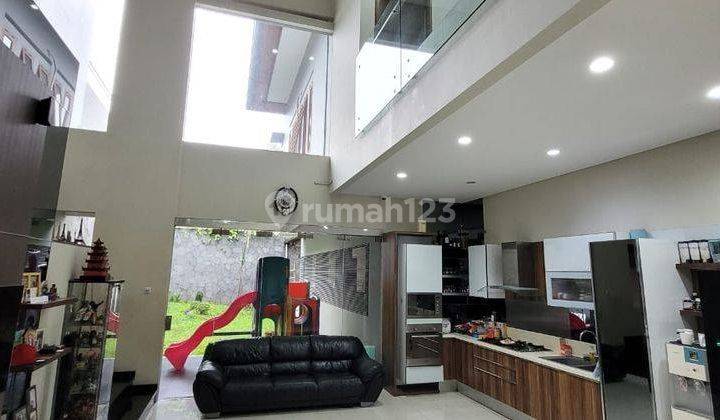 Rumah 2 Lantai Bagus Semi Furnished Sayap Sutami Setrasari 2