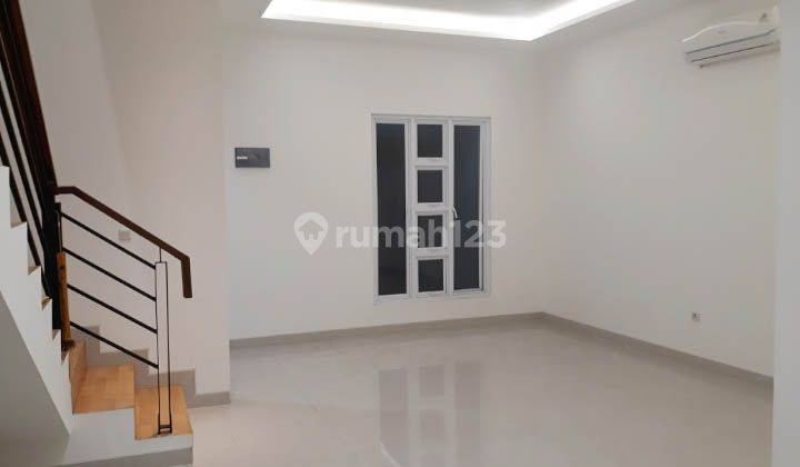 Rumah Minimalis Janur Kuning, Kelapa Gading Luas 6x17m2 2