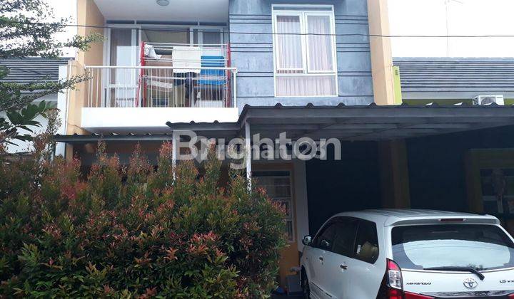 Rumah bagus nyaman 2 lantai terawat siap huni 1