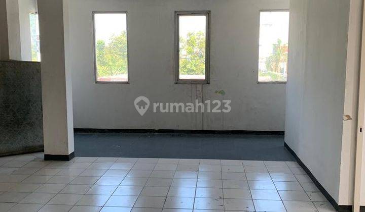 TEMPAT USAHA DI JALAN RAYA JEMURSARI SURABAYA 2