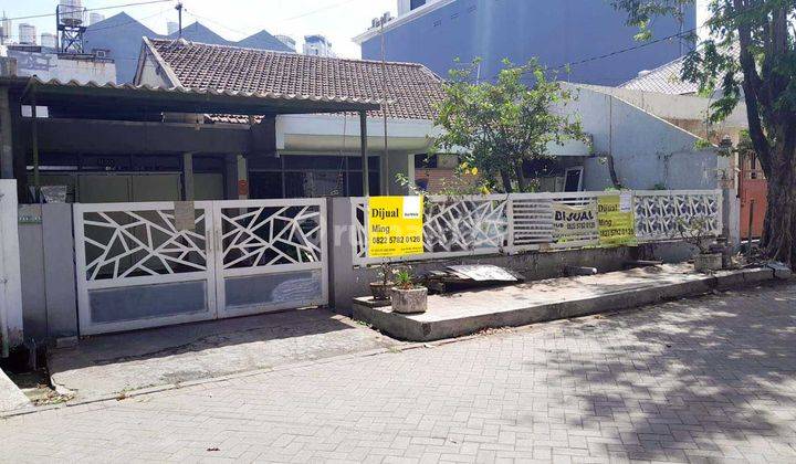 Rumah di Kendangsari Surabaya Selatan, Lokasi Strategis dekat Kampus UBAYA, Row Jalan Lebar - MG - 1