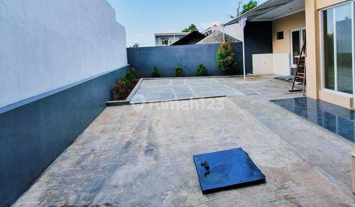 Jual Rumah 2 Lantai SHM Sudah Renovasi di Jalan Sri Rejeki 2