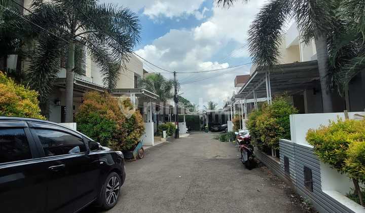 Rumah dalam Townhouse Enclave Residence Joe 4 Kamar Tidur Kabagusan Jakarta Selatan 2
