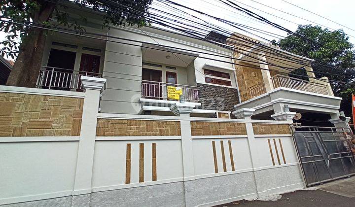 Rumah Bagus 4KT dekat MRT Cipete Jakarta Selatan 1