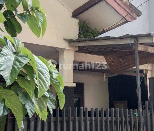 Rumah siap huni di Perumahan Mega Cinere,  Cinere - Depok 2