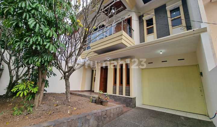 Rumah Bagus Siap Huni di Setra Indah, Bandung