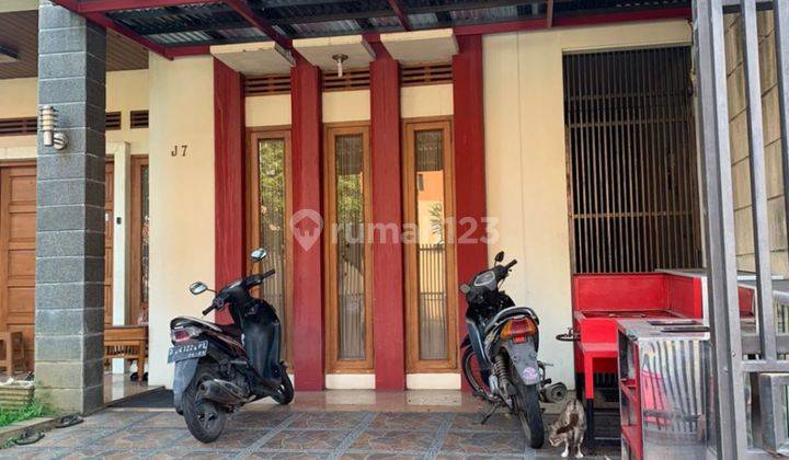 Rumah Cantik Siap Huni Di Perumahan Bumi Siliwangi 1