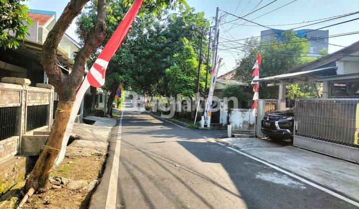 Rumah Di Cempaka Putih Barat  - Jakarta Pusat 2