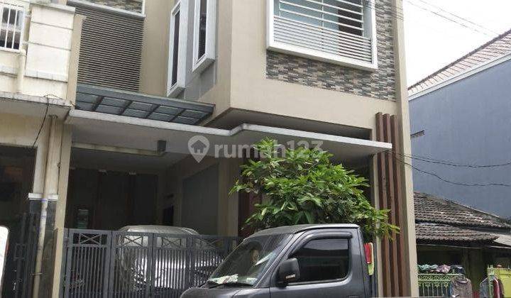 Dijual Rumah Di Taman Narogong Indah 2