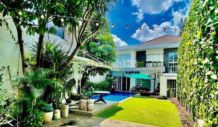 Townhouse Mewah Dengan Swimming Pool di Duren Tiga Jakarta Selatan  1