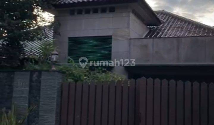 Rumah Mewah dan Luas Siap Huni di Kemang, Jakarta Selatan  2