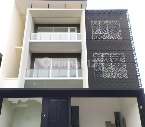Rumah Mewah dan Asri di Alam Sutera 2