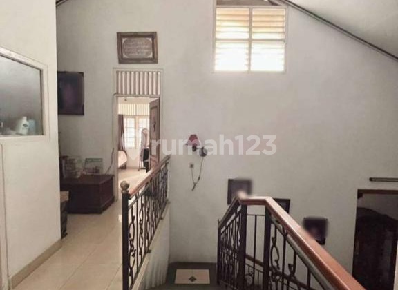 House in Kebayoran Lama 2