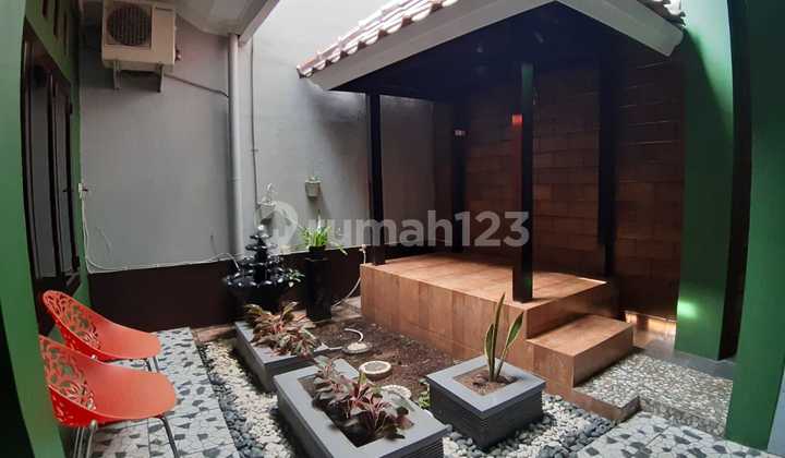 Rumah di Tebet @LST/S/4657 2