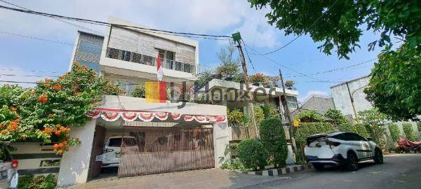 RUMAH MEWAH DESAIN PENUH CAHAYA ALAMI DI PULO MAS KAYU PUTIH JAKARTA TIMUR 1