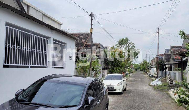 TMN MAJAPAHIT RUMAH 1 LT SIAP HUNI SEMARANG TIMUR 2