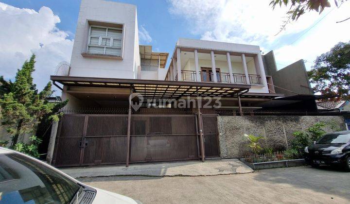 Rumah Luxury Siap Huni Di Taman Kopo Indah 1