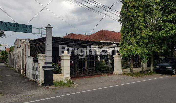 LAWEYAN SURAKARTA, RUMAH MEWAH DENGAN TEMPAT YANG NYAMAN DAN AKSES KE JALAN UTAMA DEKAT 1