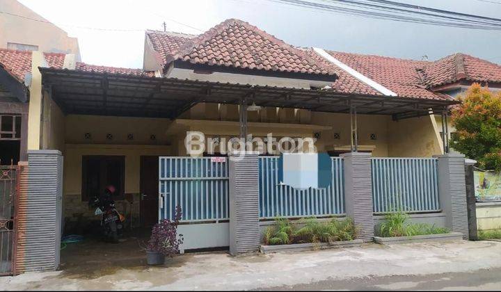 GENTAN SUKOHARJO ADA RUMAH  DENGAN LOKASI STRATEGIS DAN PADAT PENDUDUK 1